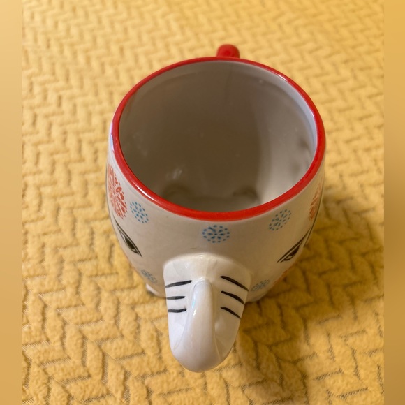 YOKOHAMA Studio Hand Painted Coffee Cup ELEPHANT - Picture 2 of 4